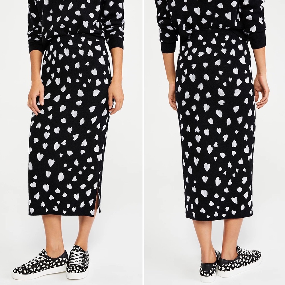 Ann Taylor Black and White Heart Print Sweater Skirt XS